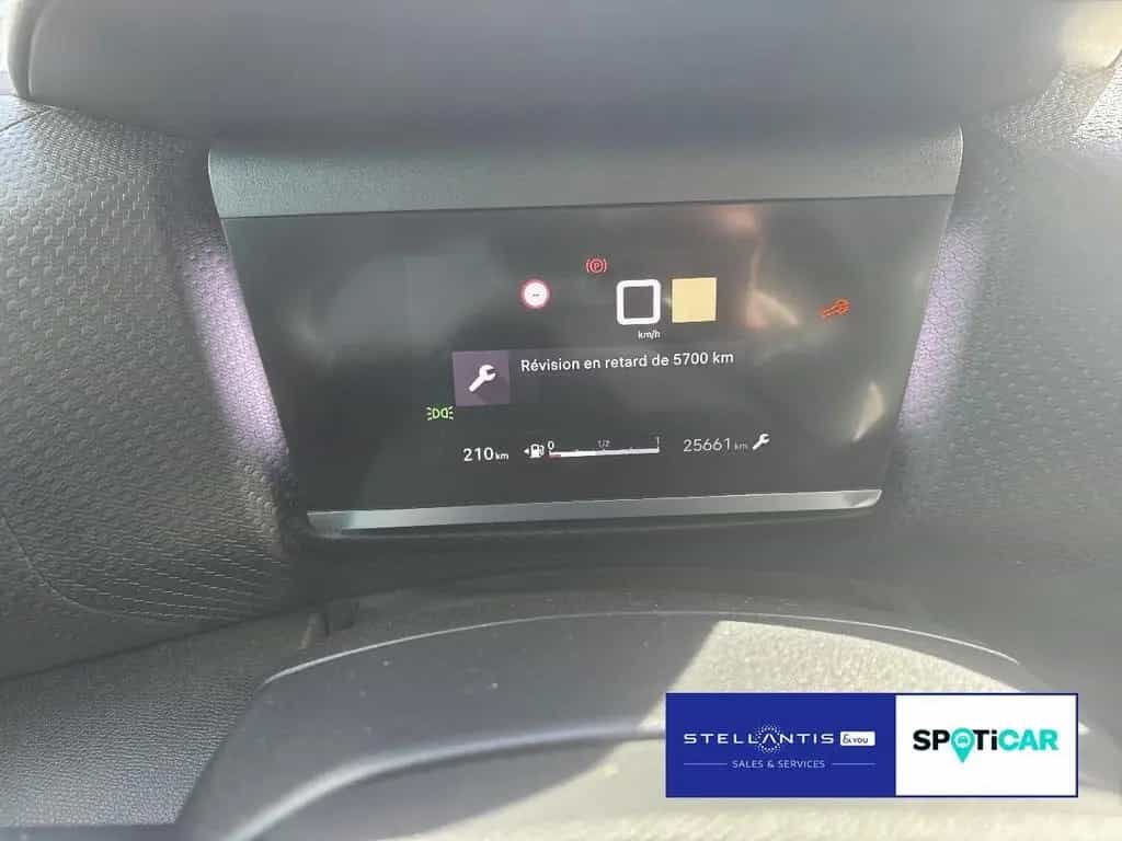 Citroën C4 Shine 1.2 130 Navi EPH 180K C4 1.2 PureTech 1 12/2023-photo-15