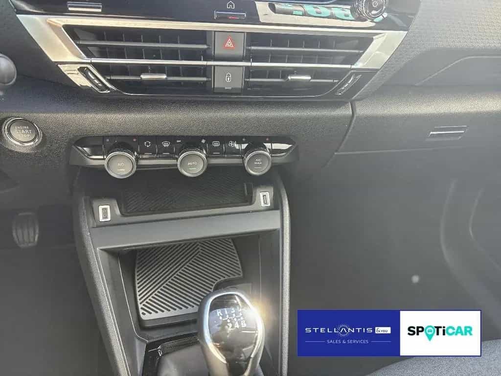 Citroën C4 Shine 1.2 130 Navi EPH 180K C4 1.2 PureTech 1 12/2023-photo-17