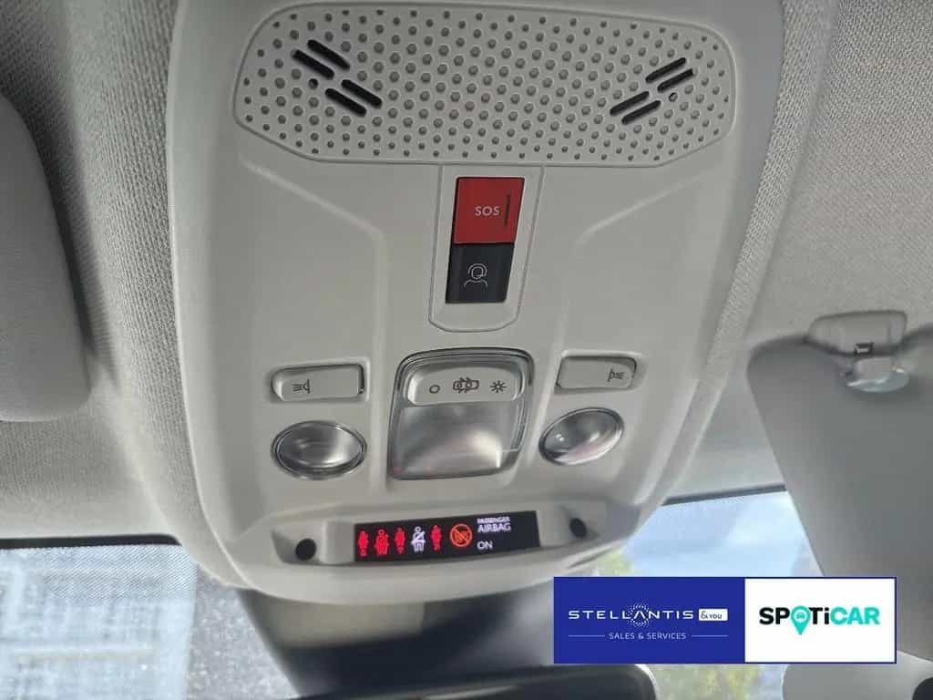 Citroën C4 Shine 1.2 130 Navi EPH 180K C4 1.2 PureTech 1 12/2023-photo-20