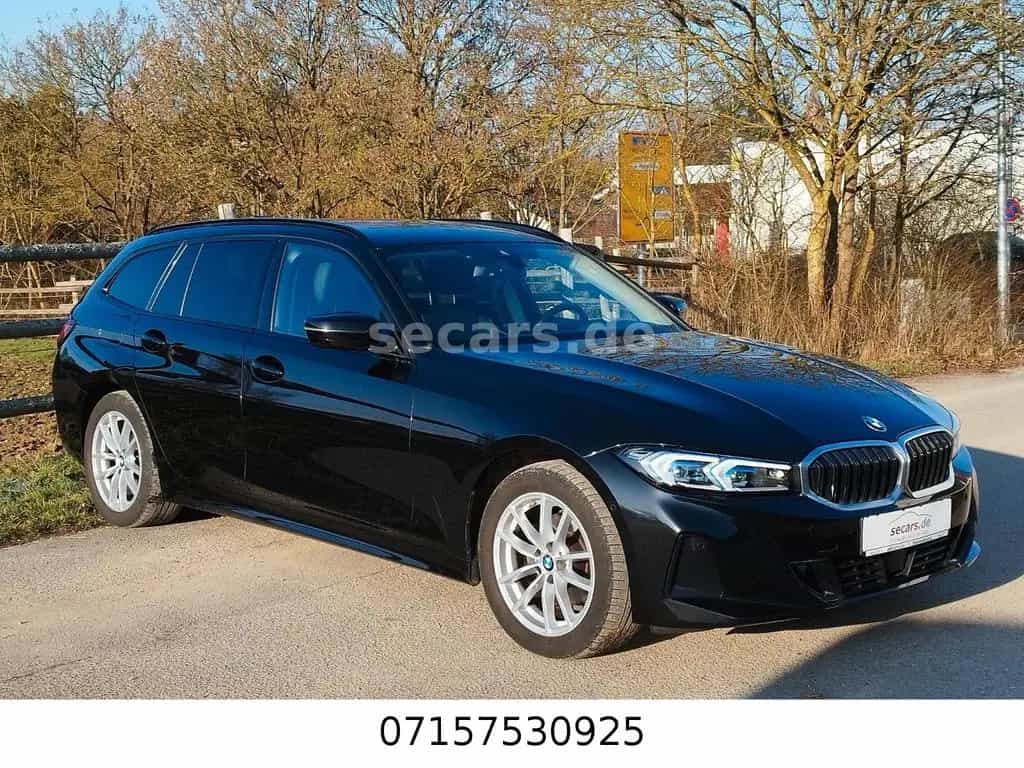 BMW 320 d Tou SAG LCPro AdLED FLA ACC StandH DrA Inno 10/2022-photo-2