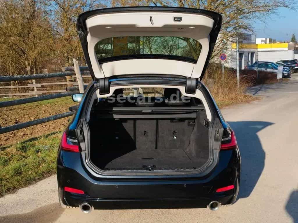 BMW 320 d Tou SAG LCPro AdLED FLA ACC StandH DrA Inno 10/2022-photo-5