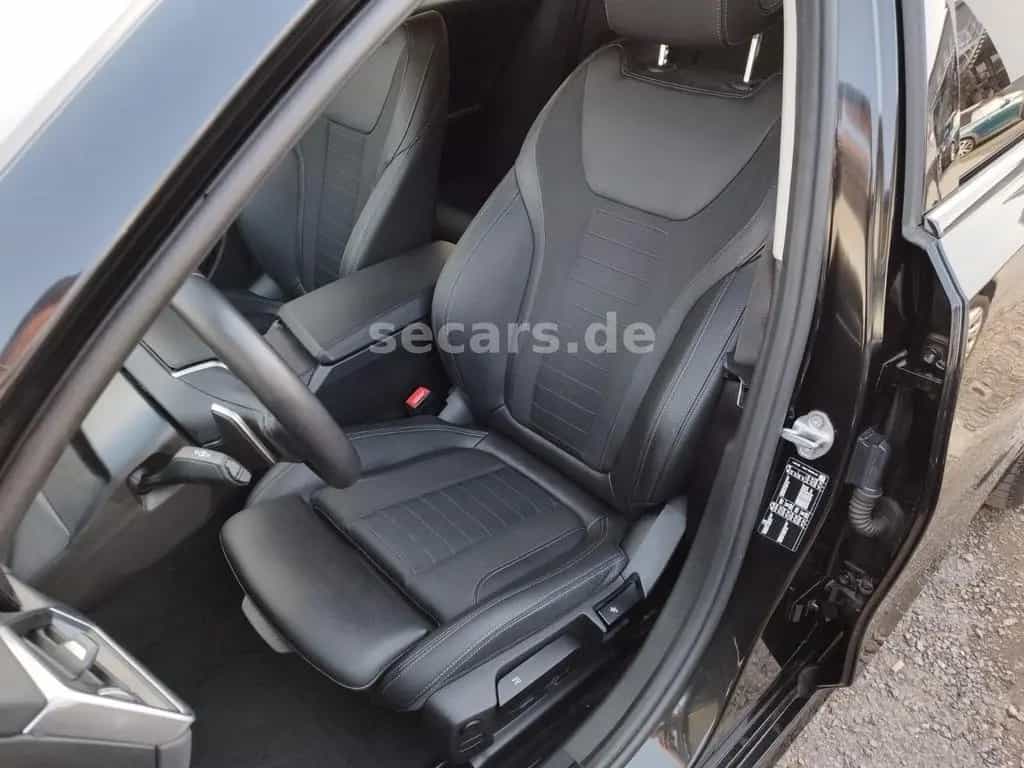 BMW 320 d Tou SAG LCPro AdLED FLA ACC StandH DrA Inno 10/2022-photo-7