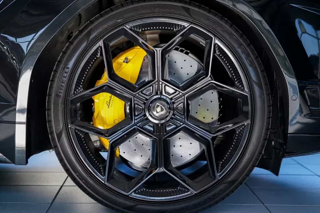 Lamborghini Urus S Novitec Esteso Widebody *23*NL5 * 02/2024-photo-3