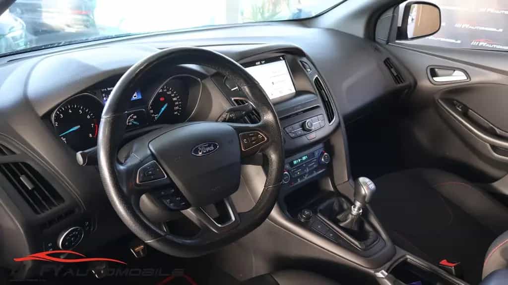 Ford Focus ECO Boost 1.0 ST Line 8xBereift 05/2017-photo-12