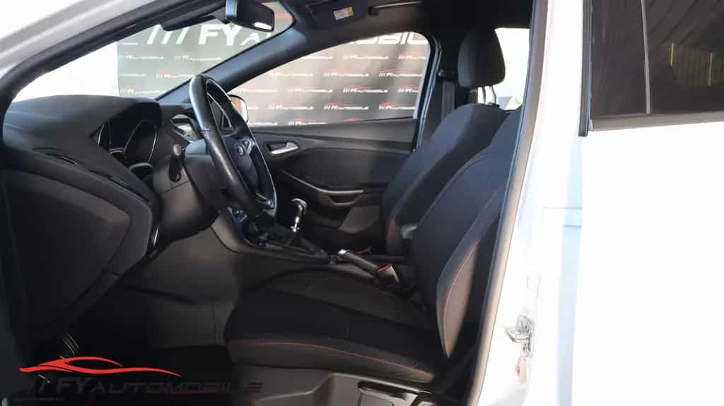 Ford Focus ECO Boost 1.0 ST Line 8xBereift 05/2017-photo-9