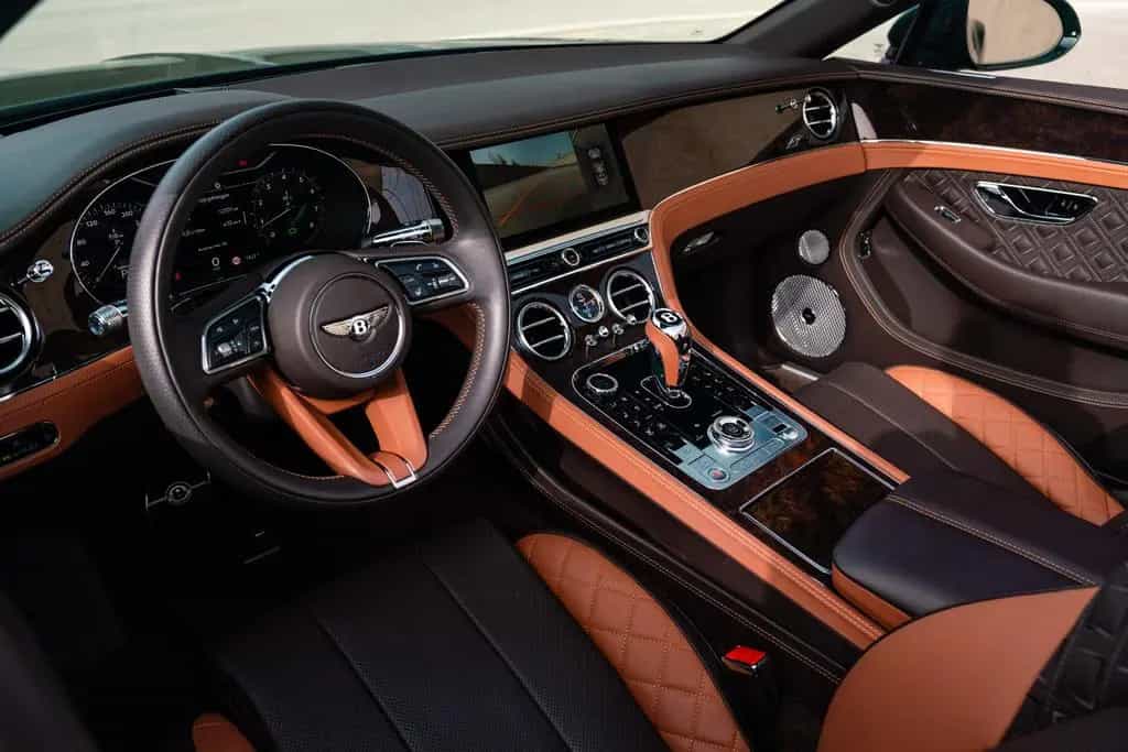 Bentley Continental GTC S 03/2024-photo-15