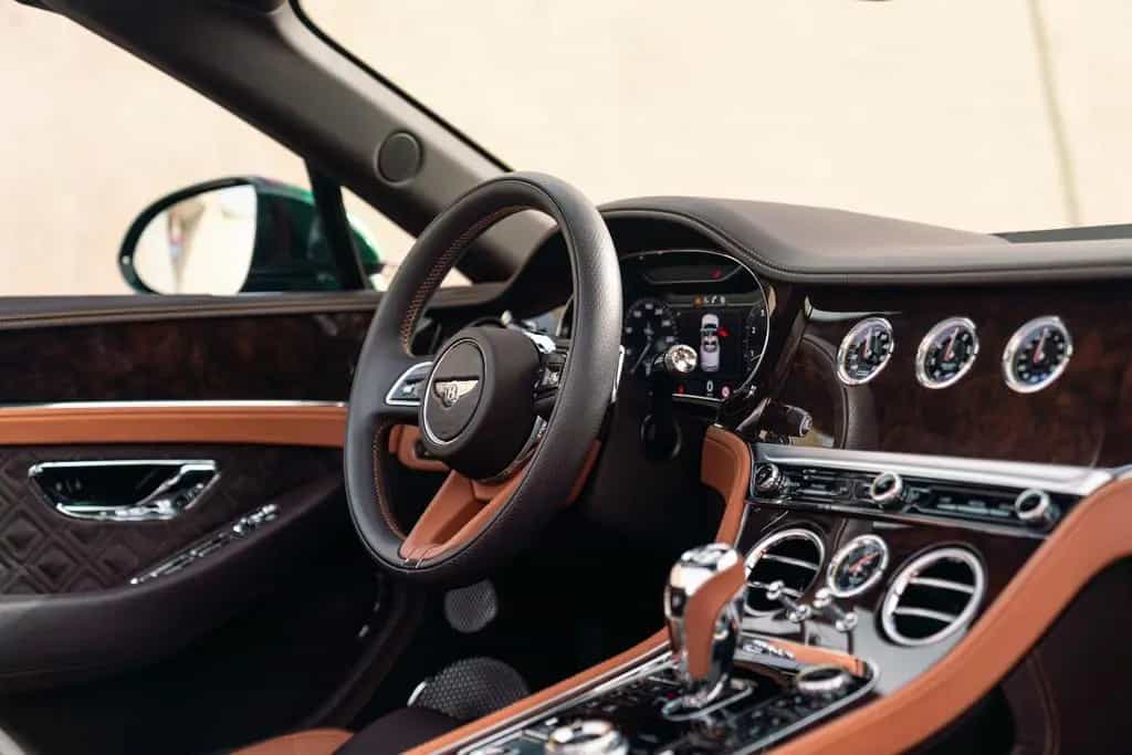 Bentley Continental GTC S 03/2024-photo-29