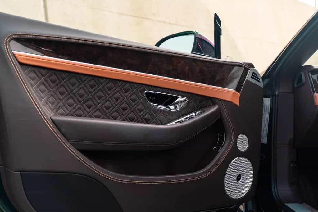 Bentley Continental GTC S 03/2024-photo-31