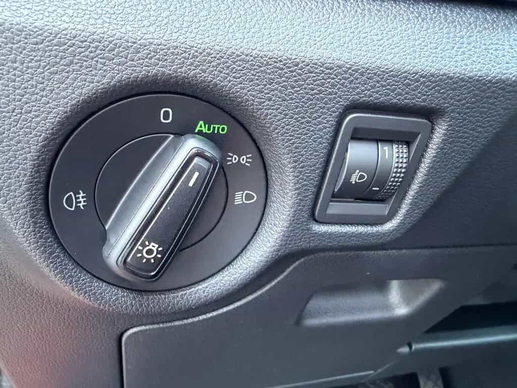 Skoda Kamiq 1.5 TSI ACT Ambition PDC SHZ 03/2021-photo-21