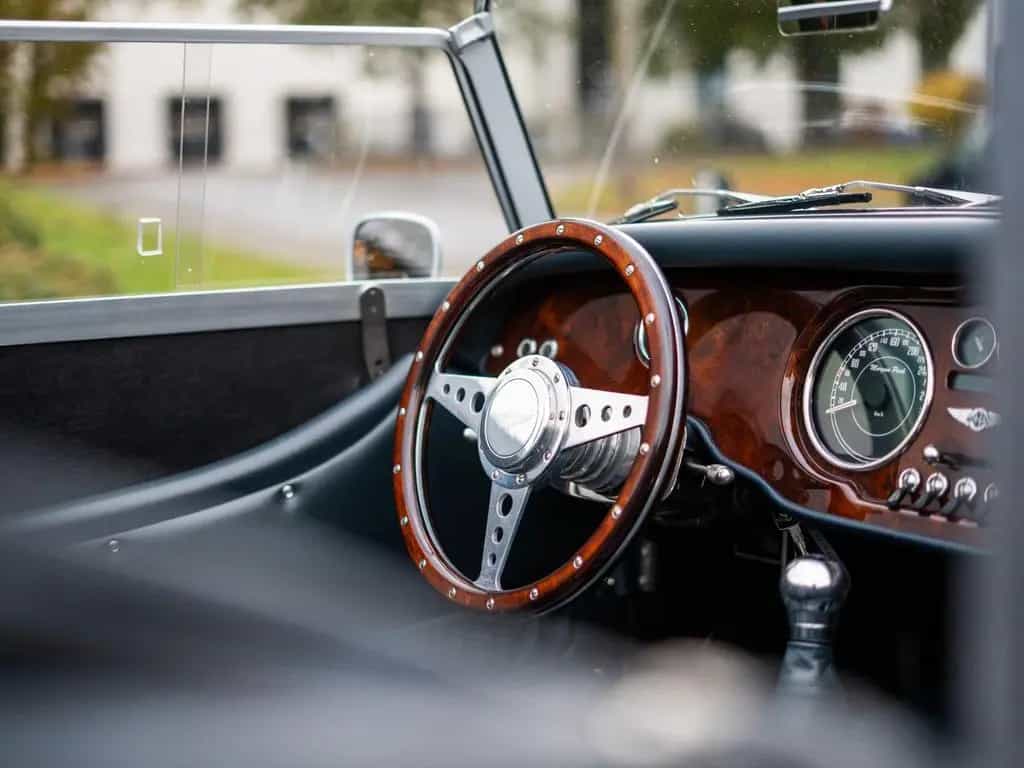 Morgan Roadster 3,7 L V6 *1 Hand* + Sonderlack + 04/2014-photo-17
