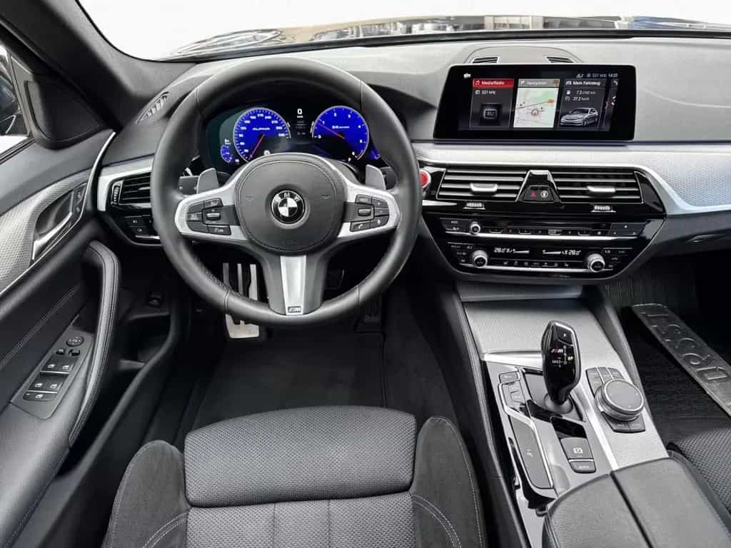 BMW 520 dA M SPORT NaviProf,LED,GSD,Alu19,Kam,Hifi 06/2019-photo-11