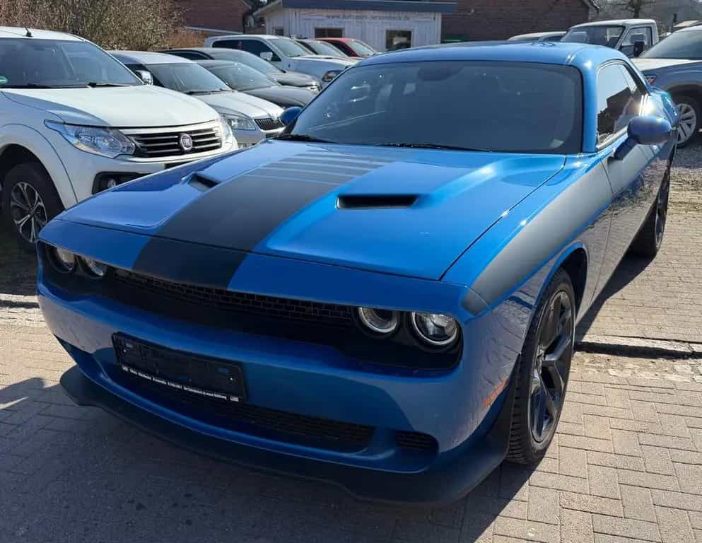 Dodge Challenger Neue Reifen M+S Leder PDC Hinten 09/2022-photo-1