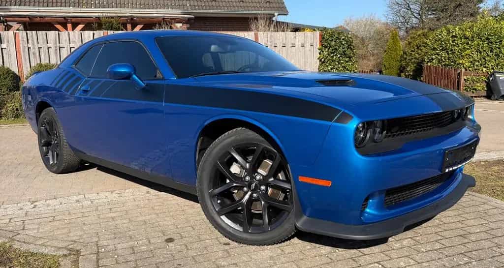 Dodge Challenger Neue Reifen M+S Leder PDC Hinten 09/2022-photo-10