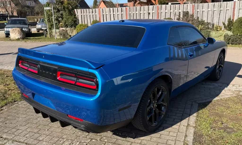 Dodge Challenger Neue Reifen M+S Leder PDC Hinten 09/2022-photo-18