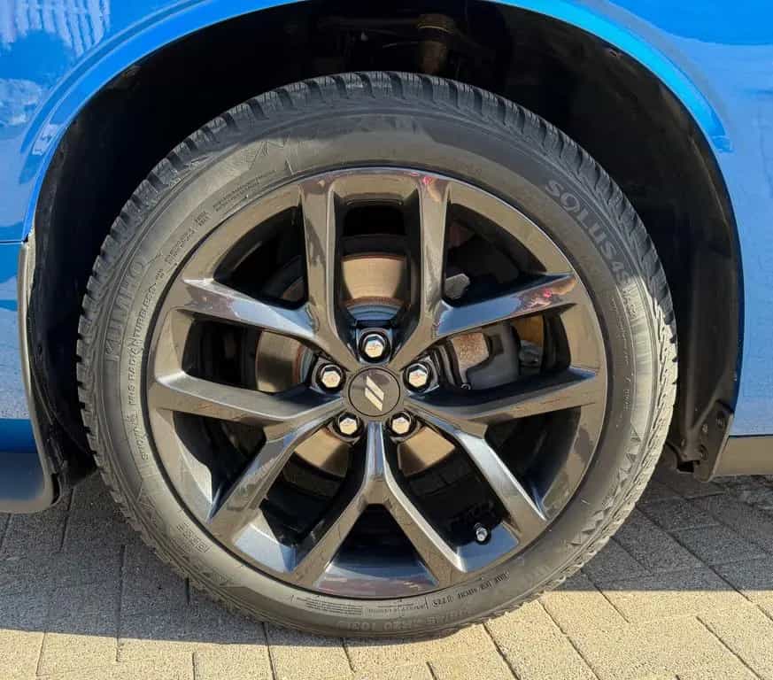Dodge Challenger Neue Reifen M+S Leder PDC Hinten 09/2022-photo-24