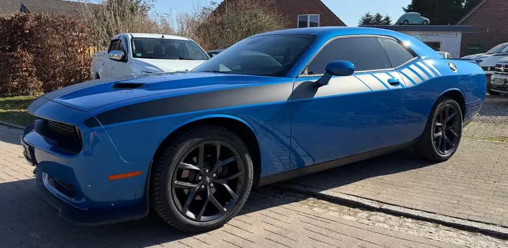 Dodge Challenger Neue Reifen M+S Leder PDC Hinten 09/2022-photo-3