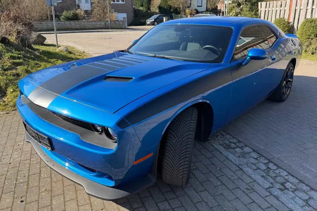 Dodge Challenger Neue Reifen M+S Leder PDC Hinten 09/2022-photo-5