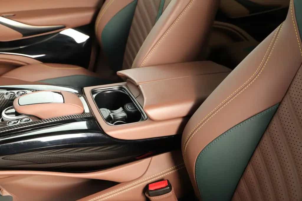 Aston Martin DBX V8 707 minotaurgreen 23 Zoll Leather Q SEMI 02/2024-photo-13