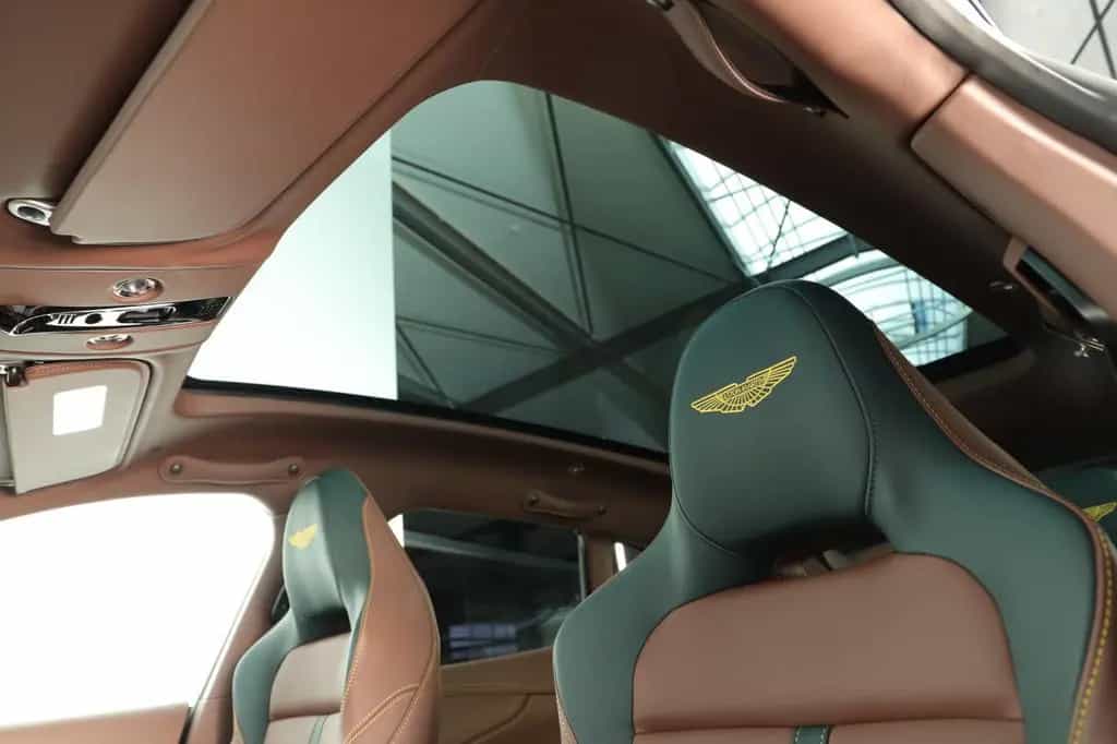 Aston Martin DBX V8 707 minotaurgreen 23 Zoll Leather Q SEMI 02/2024-photo-14