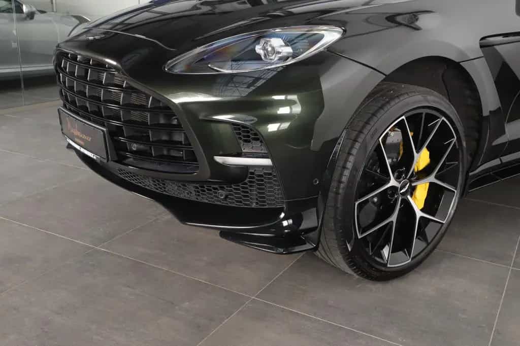 Aston Martin DBX V8 707 minotaurgreen 23 Zoll Leather Q SEMI 02/2024-photo-2