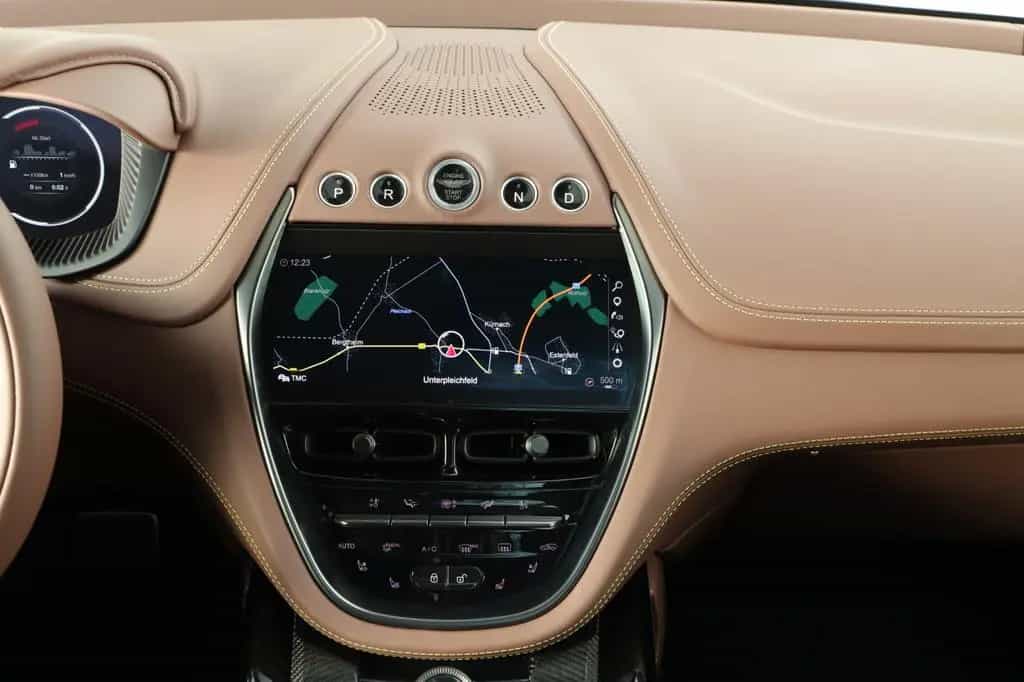 Aston Martin DBX V8 707 minotaurgreen 23 Zoll Leather Q SEMI 02/2024-photo-24