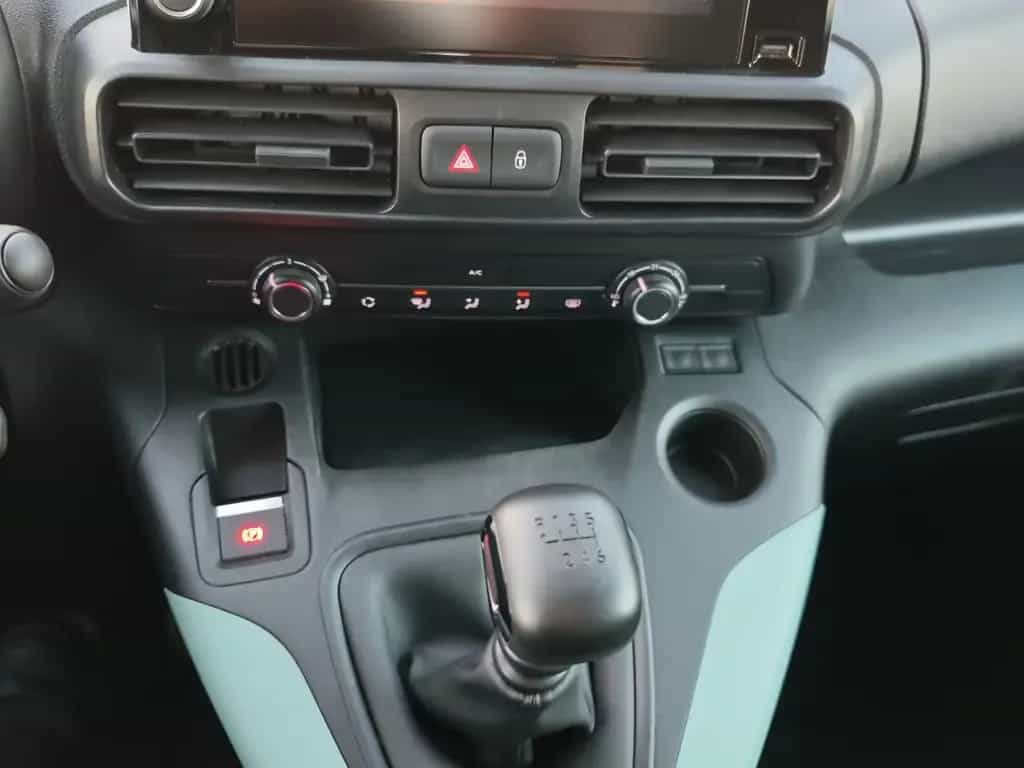 Citroën Berlingo Feel XL 1.5 HDI 7 Sitzer 07/2021-photo-10
