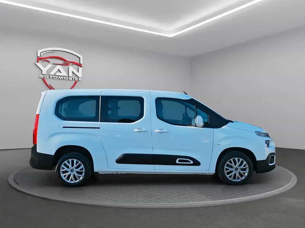 Citroën Berlingo Feel XL 1.5 HDI 7 Sitzer 07/2021-photo-3
