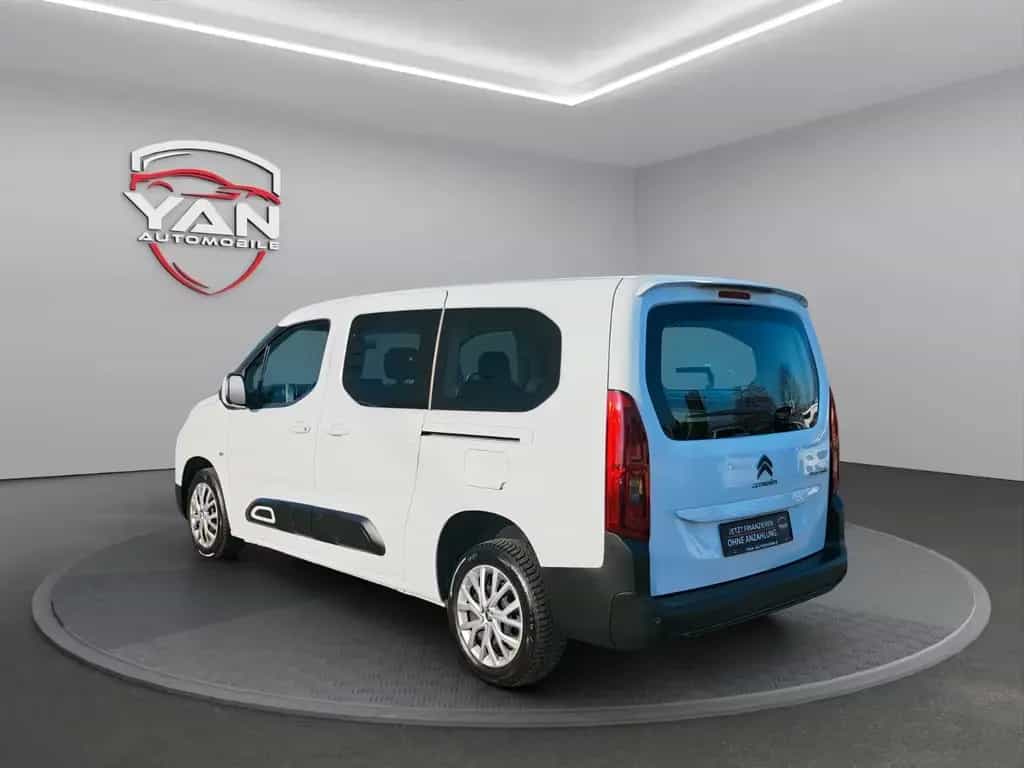 Citroën Berlingo Feel XL 1.5 HDI 7 Sitzer 07/2021-photo-6