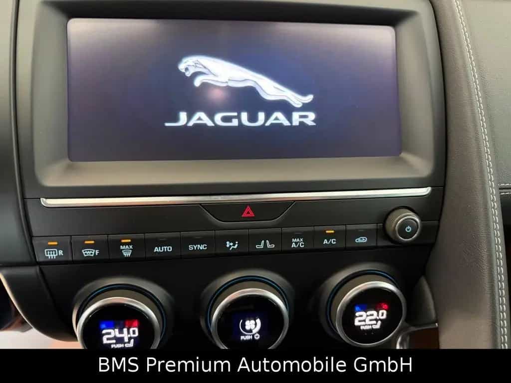 Jaguar E-Pace R-Dynamic AWD Pano.Garantie bis 03.2027 03/2019-photo-10
