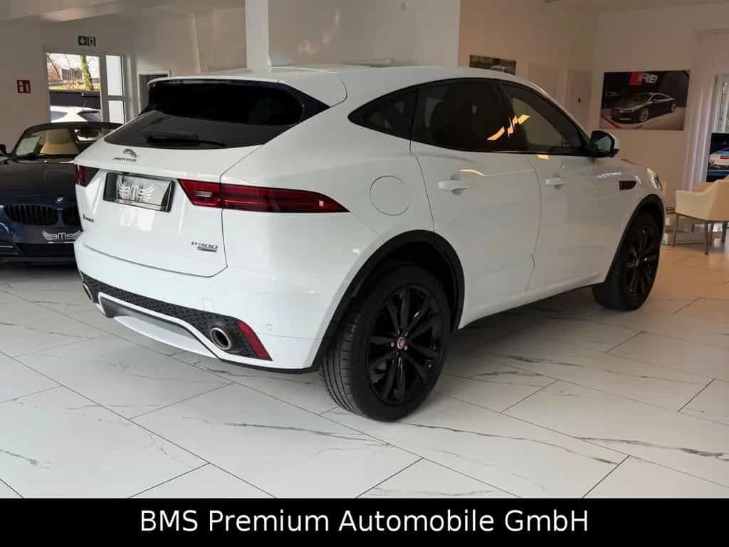 Jaguar E-Pace R-Dynamic AWD Pano.Garantie bis 03.2027 03/2019-photo-2