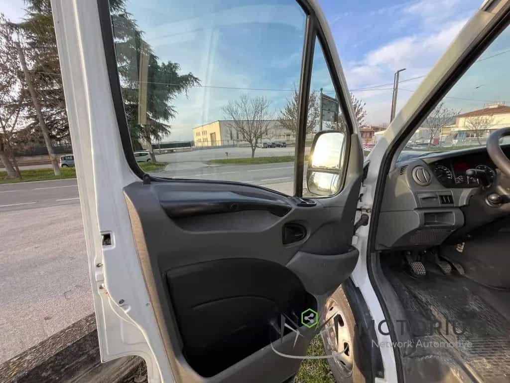 Iveco Daily Daily 35 C13 d.cab. p.xl. 01/2013-photo-13