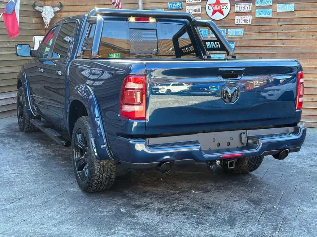 Dodge RAM 1500 Laramie LED AHK Memory 4x4 6-Sitzer 02/2023-photo-11