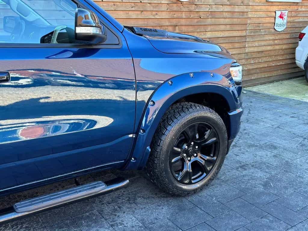 Dodge RAM 1500 Laramie LED AHK Memory 4x4 6-Sitzer 02/2023-photo-15