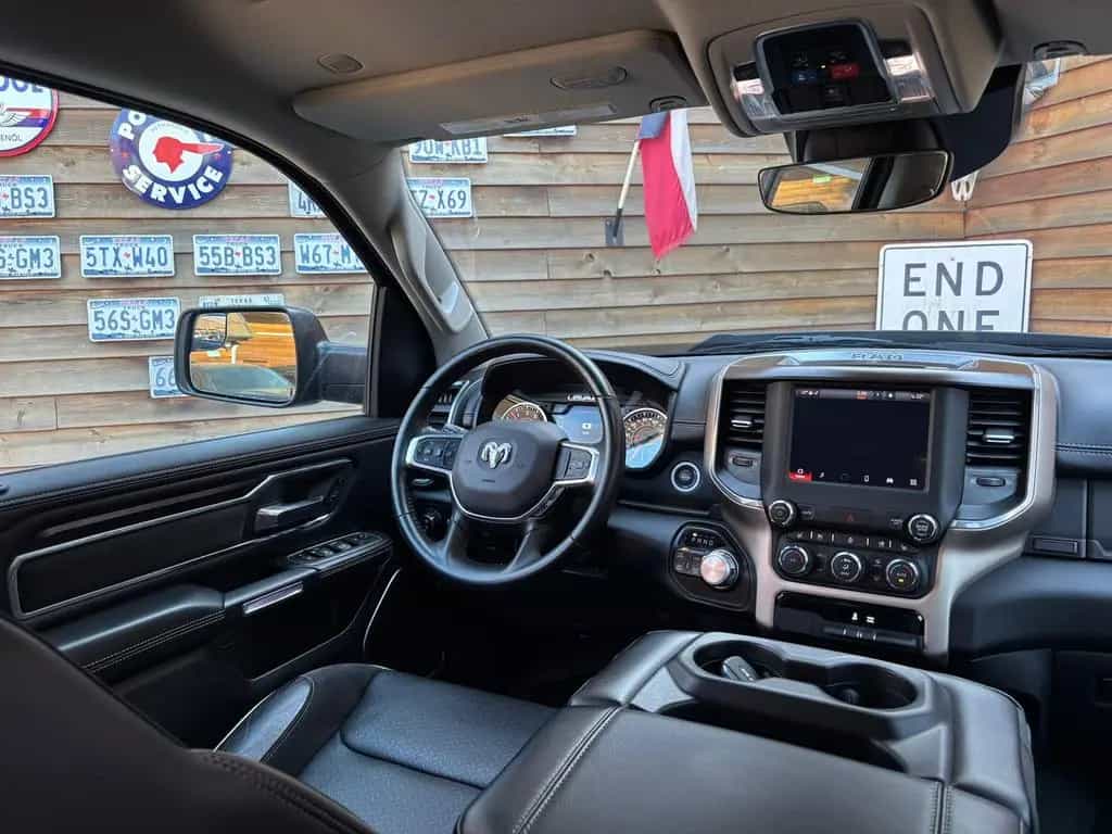 Dodge RAM 1500 Laramie LED AHK Memory 4x4 6-Sitzer 02/2023-photo-20