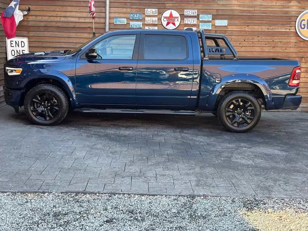 Dodge RAM 1500 Laramie LED AHK Memory 4x4 6-Sitzer 02/2023-photo-7