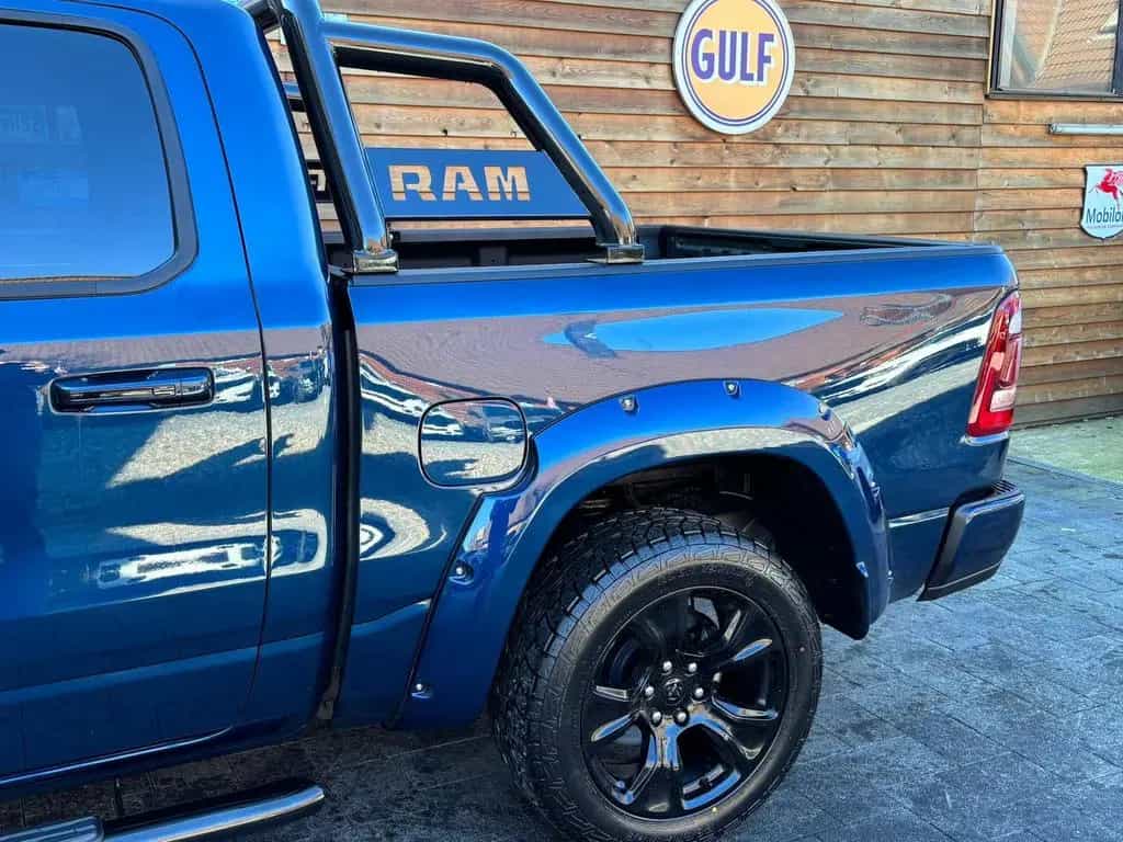 Dodge RAM 1500 Laramie LED AHK Memory 4x4 6-Sitzer 02/2023-photo-8