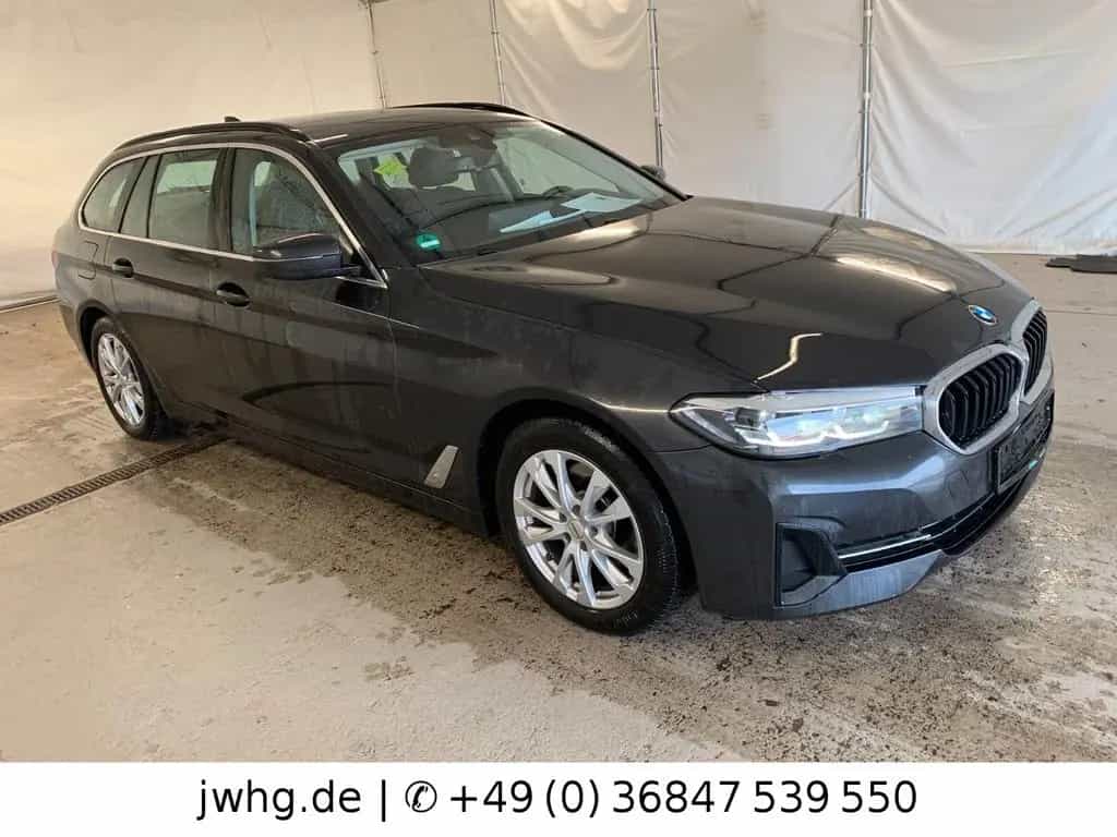 BMW 5 Series 520 d Touring LED | KAMERA | VOLL-LEDER | AHK 08/2022-photo-1