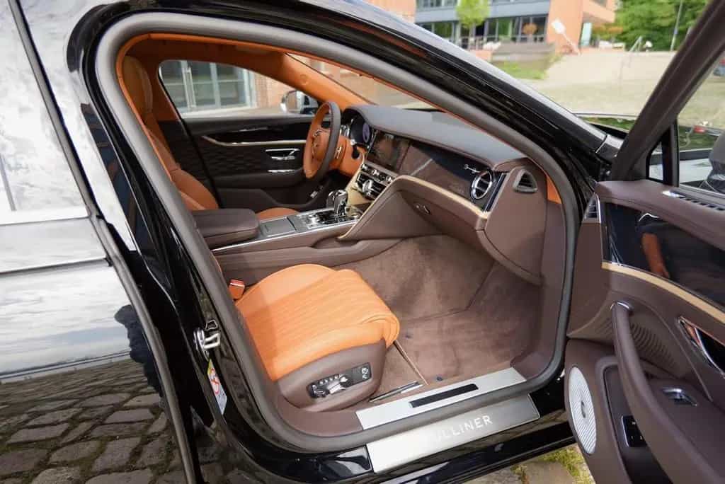 Bentley Flying Spur W12 Mullinier 05/2023-photo-11