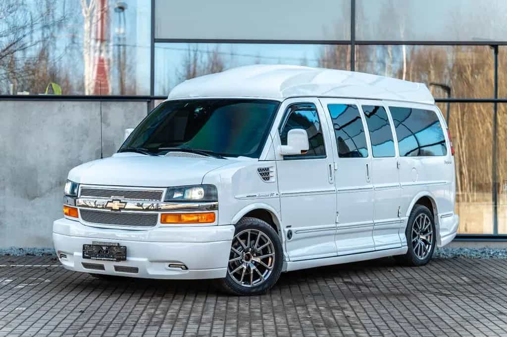 Chevrolet Express 5.3 AWD 03/2012-photo-1