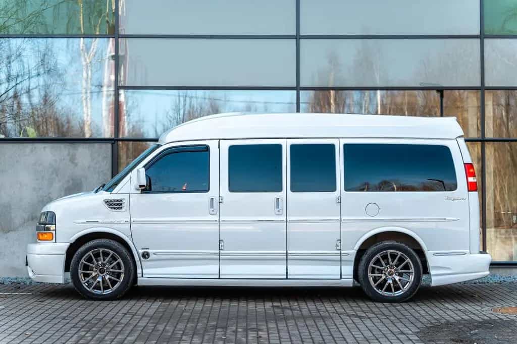 Chevrolet Express 5.3 AWD 03/2012-photo-4