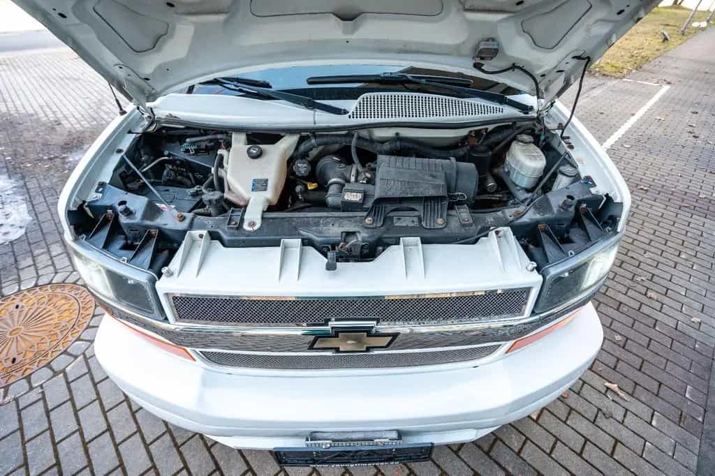 Chevrolet Express 5.3 AWD 03/2012-photo-8