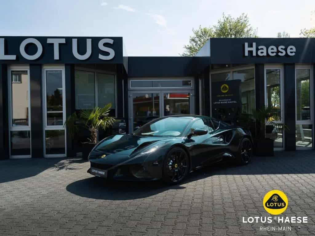 Lotus Emira V6 Dark Verdant - by LOTUS HAESE 05/2026-photo-0