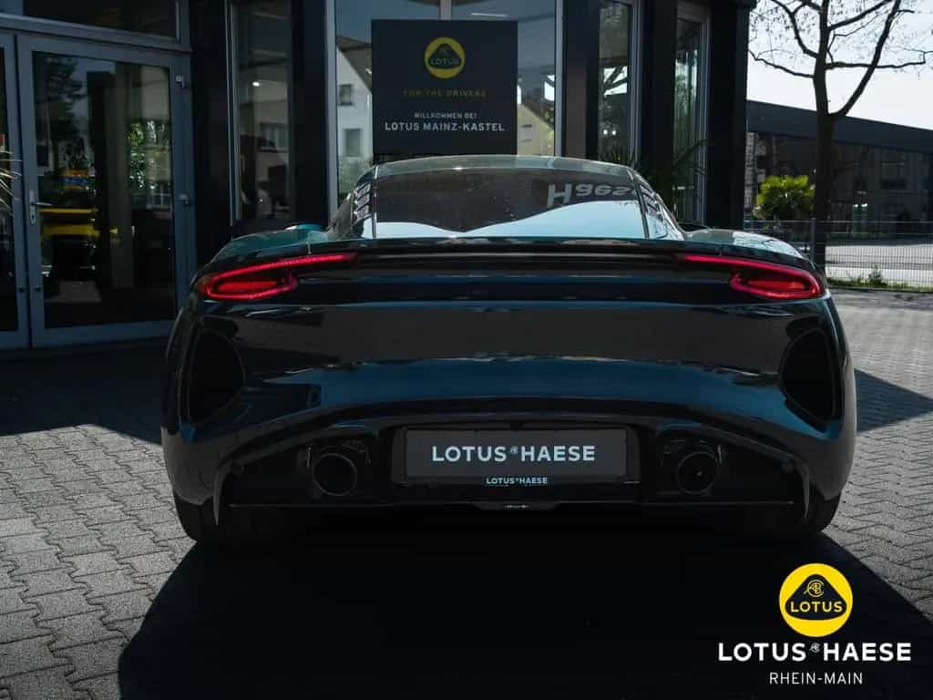 Lotus Emira V6 Dark Verdant - by LOTUS HAESE 05/2026-photo-10