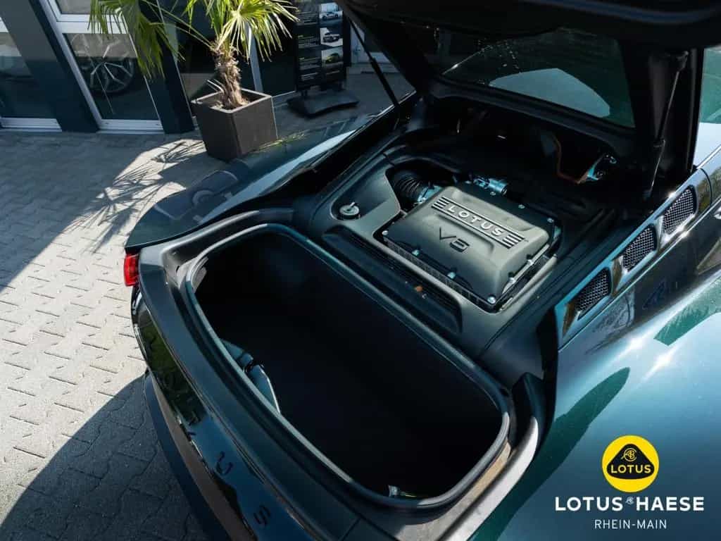 Lotus Emira V6 Dark Verdant - by LOTUS HAESE 05/2026-photo-13