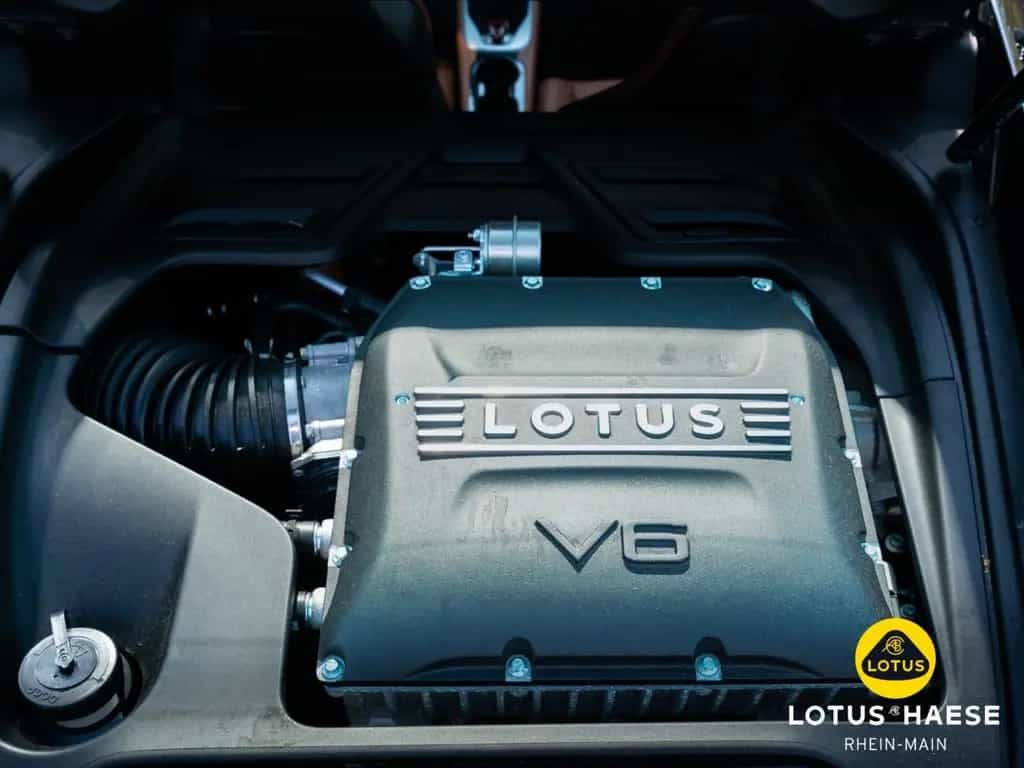 Lotus Emira V6 Dark Verdant - by LOTUS HAESE 05/2026-photo-21