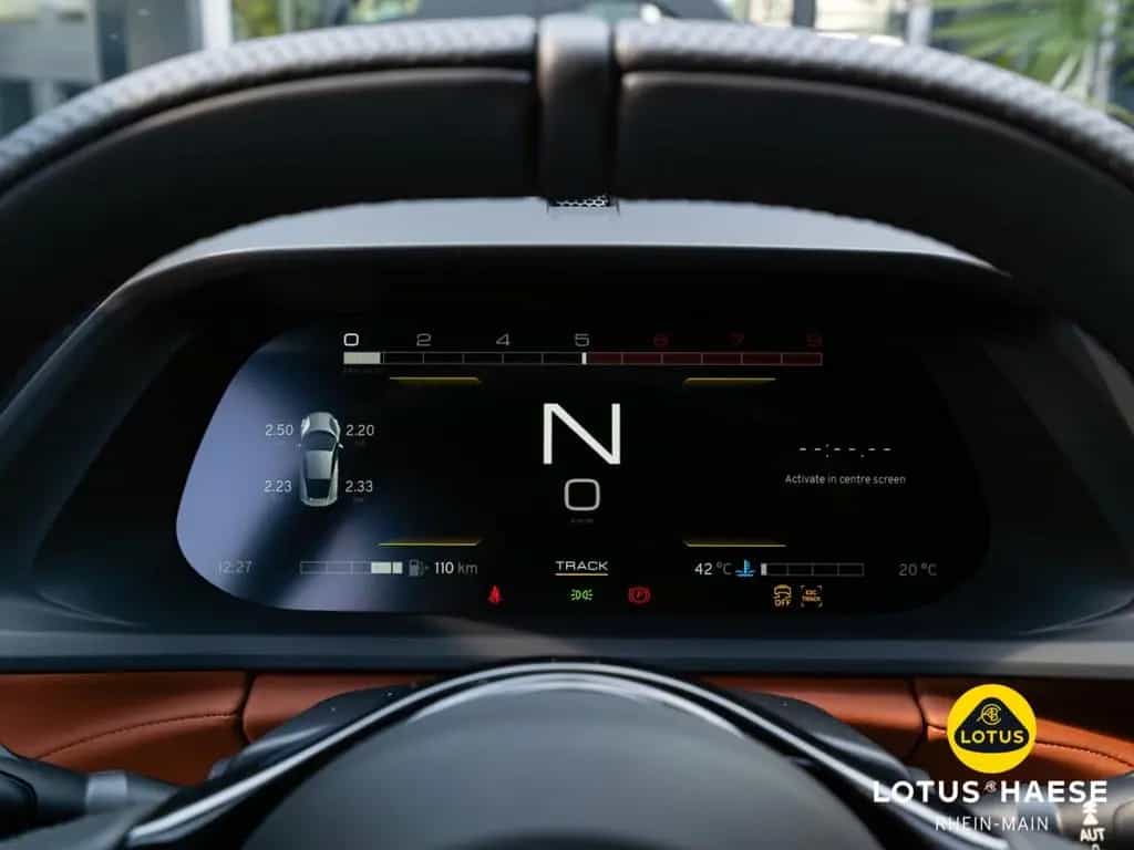Lotus Emira V6 Dark Verdant - by LOTUS HAESE 05/2026-photo-26