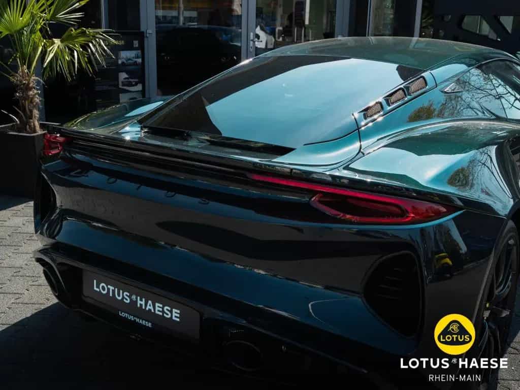 Lotus Emira V6 Dark Verdant - by LOTUS HAESE 05/2026-photo-8