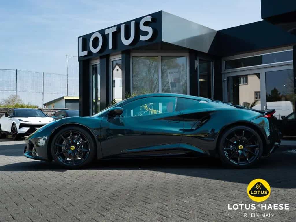 Lotus Emira V6 Dark Verdant - by LOTUS HAESE 05/2026-photo-9