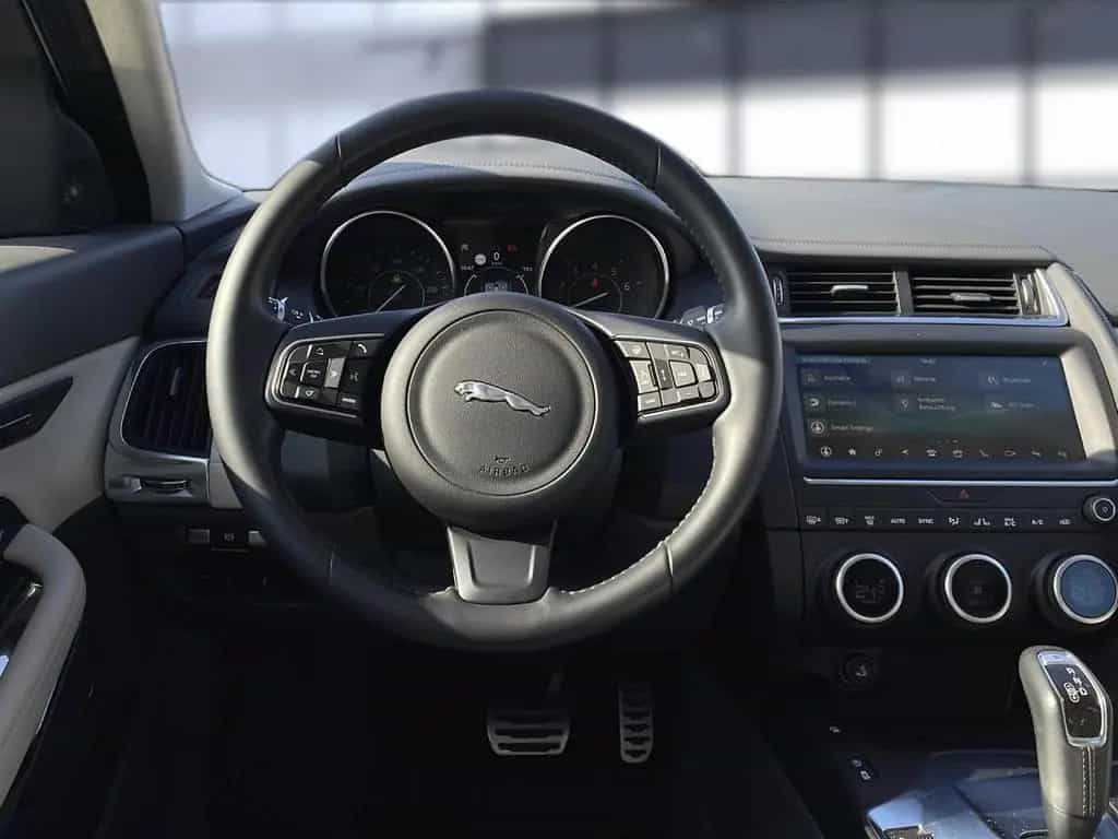 Jaguar E-Pace P300 AWD SE 07/2019-photo-16