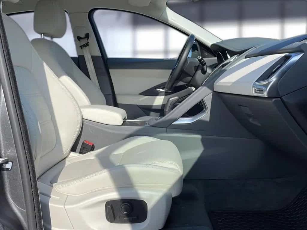 Jaguar E-Pace P300 AWD SE 07/2019-photo-19